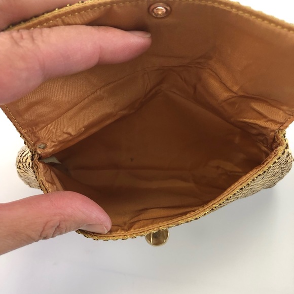 Whiting & Davis gold mesh vintage purse - Picture 6 of 9